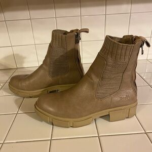 Blowfish Malibu Moor Fashion Boots CreamCoffee Tumbleweed Tech Knit Womans 8.5